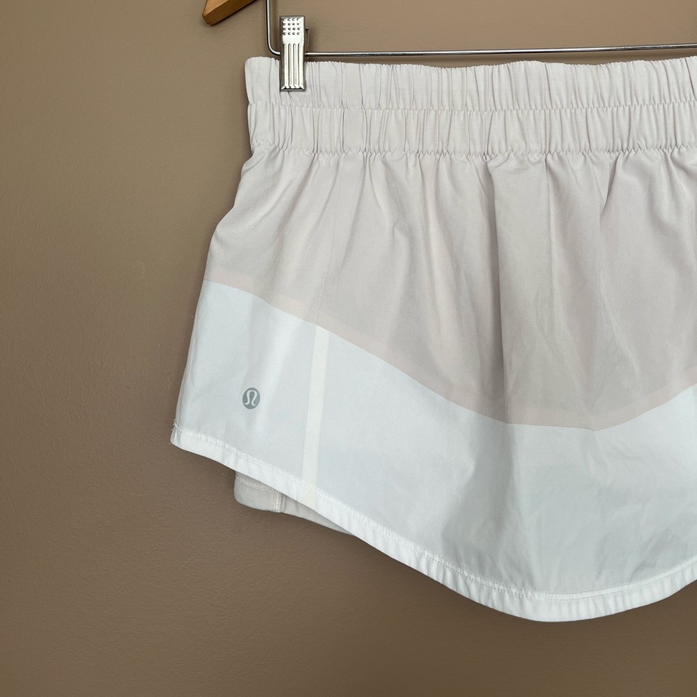 {Lululemon} Run: Breeze By Skirt in Dune / White - Womens 8 - Picture 6 of 12